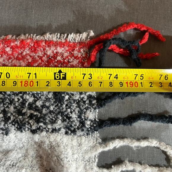 American Eagle Scarf Womens One Size Multicolor Plaid Flannel‎ Fringe Trim Boho - Picture 8 of 8